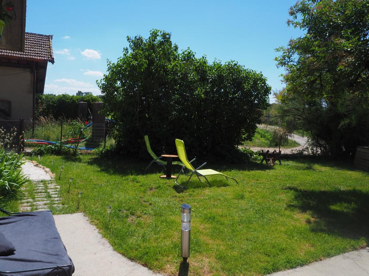 Le Gîte du haut Châtillon-la-Palud Extérieur photo